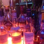 バナナバー - 店長はイケメン、アップビートな曲が多いです♪