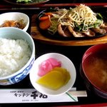 千石 - 豚肉のしょうが焼き！