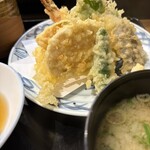 植月 - 上から順　獅子唐辛子、蓮根、茄子、南瓜、大葉、海老 & 海老(多少前後あり)