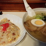 清ちゃんラーメン - 塩ラーメン(650円) + 半チャーハン(500円)