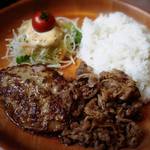 びっくりドンキー - 料理写真:ハンバーグ&牛肉プルプル