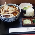 茂七 - かけうどん 700円