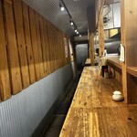 長崎ちゃんぽん むこちゃん - 店内はカウンターのみ