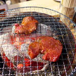 仙台牛焼肉　と文字 - タンの焼き加減に関しては、しっかり焼いた方が旨味が出るとのこと