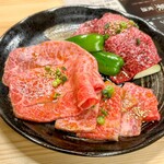 やきにく 牛三 おおつか - 