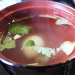 35724022 - うな丼、きも吸い付き