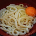 玉子とお醤油で釜玉にします(o’∀’o)