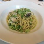 リチェルカ - タラとブロッコリーのオイルベースのスパゲッティ