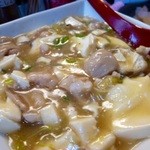 めだかタンタン - 3.8 ホルモンと野菜、豆腐の煮込み