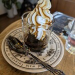 晴天屋珈琲 - コーヒーゼリー、おすすめのホイップと黒糖黒蜜