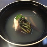 銀座ろくさん亭 - お椀．蛤のしんじょ．出汁が凄い．