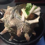 銀座ろくさん亭 - さざえ壺焼き．と言っても、中に刻んださざえが出汁と共に入っています．