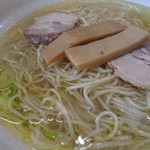 中華そば 弥太郎 - 太いメンマです