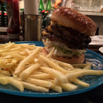 ウーピーバーガー - シャルロットゲンズバーガー 2014/12