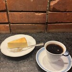 カフェ・アンセーニュ・ダングル - 