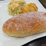 津のものキッチン - 揚げパン、東海地区は砂糖なんですね、私の出身小学校(兵庫件)は揚げパンはきなこまぶしてました