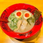 ラー麺ずんどう屋 - 料理写真:味玉らーめん980円