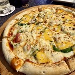 ペンギンのいるダイニングバー沖縄 - フレッシュトマトソースのマルゲリータPIZZA
