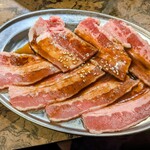 永山肉流通センター - 肉通カルビ658円が肉の日で328円