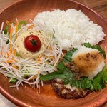 びっくりドンキー - 料理写真:おろしそバーグディッシュS