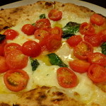 トラットリア・ピアノ - マルゲリータ　ビアンカ：1080円(’15.01月)