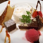 お誕生日コース　デザート盛り合わせ