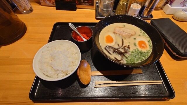 ラーメンはっちゃき 上田店 - 赤坂上/ラーメン | 食べログ