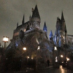 三本の箒 - ホグワーツ城　ハリーポッターのエリア　ｱｲﾌｫﾝで撮影。