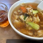 永徳酒家 - 料理写真:五目ラーメン 880円