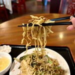 中国料理 天真 - 食べ応えある焼きそば