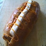 豊島屋 売店 - ドライトマトクリームチーズサンド