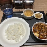 陳建一麻婆豆腐店 - 来ました！