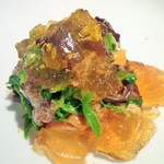 エクアトゥール - （2015.3）活けタコの燻製と雲丹　アサリとセリ、生キクラゲ、グリーンペッパーの白ワインヴィネガー和え