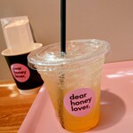 dear honey lover, - ハニーレモン辛口ジンジャーエール600円✨✨めちゃめちゃ爽やかで生はちみつの風味も上品でおいC～✨さらにビタミンCも補給できる優れもの( *´艸)✨✨