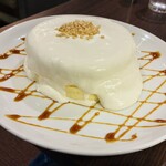 高倉町珈琲 - 料理写真:特製クリームのリコッタパンケーキ