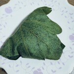 日本橋屋長兵衛 - 料理写真:かしわもちレスキュー成功です