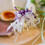 Gafuuan - １）鶏のこく塩ラーメン（７５０円）