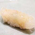 鮨　ミ雲 - ヒラメの昆布締め