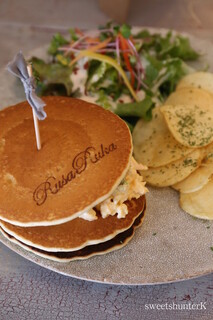 ルサ ルカ - Pancake サンドウィッチ