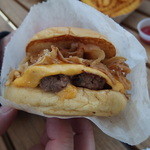 SHAKE SHACK - 