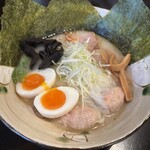 いち井 - 塩、海老わんたん、焼き海苔と味玉、チャーシュー