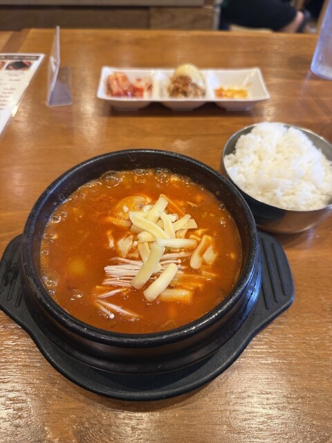 チキン アンド トマト ダイニング 上野店 （CHICKEN and TOMATO DINING