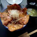 創 - ミックス豚丼 900円 味噌汁100円
