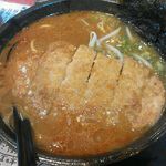 まろ亭 - ランチにてカツカレーラーメン