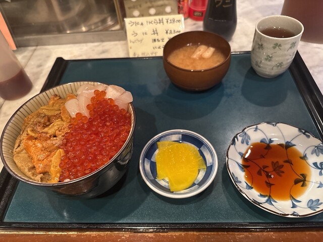 いくらどん ASCII.jp：これが並!? なか卯「天然いくら丼」、お値段強気でも満足度