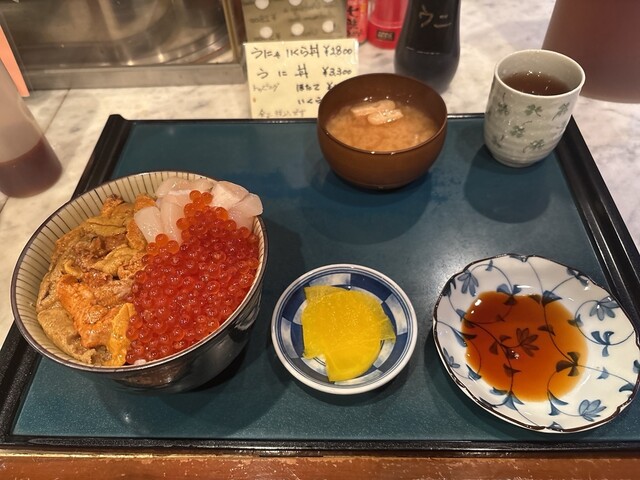 ぺりーのいくら丼 （ぺりーのいくらどん） - 日本橋/海鮮丼 | 食べログ