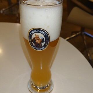 Lufthansa Senator Lounge_0