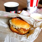 ケンタッキー フライドチキン - 料理写真:鶏竜田バーガー