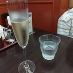 麻布笄軒 - ランチワイン泡500円