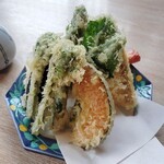 寿屋 - 料理写真:「天ぷらの盛り合わせ」1000円